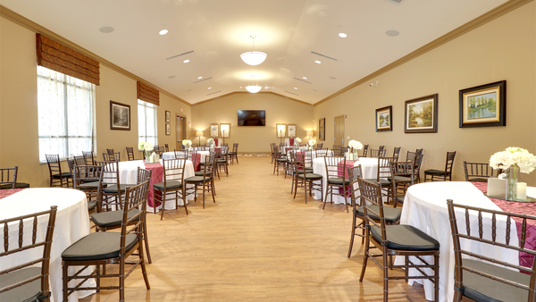 Roselawn Funeral Home & Memorial Gardens funeral home in Murfreesboro, TN