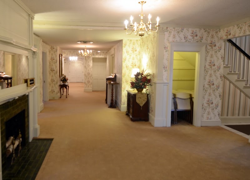 Walker Cremation Services funeral home in Manchester, NH