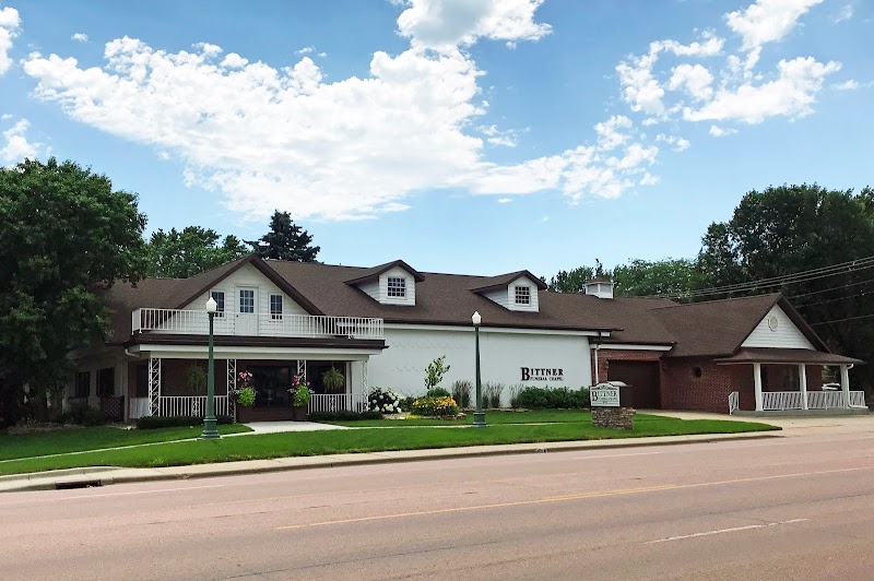 Harris Funeral Chapel funeral home in Mitchell, SD