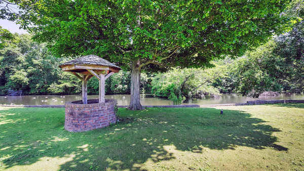 Long Island Funeral & Cremation funeral home in West Babylon, NY