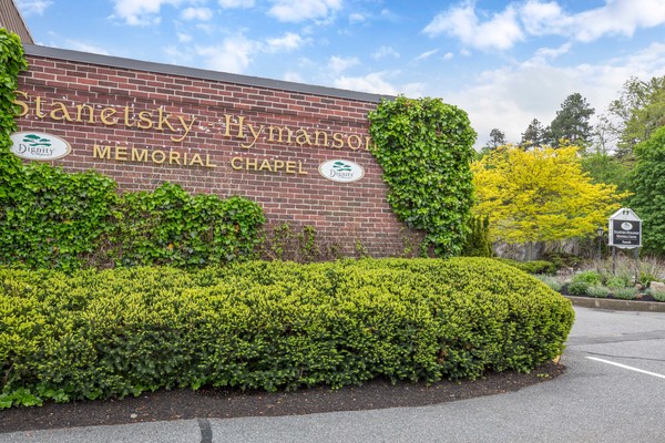 Stanetsky-Hymanson Memorial Chapel funeral home in Salem, MA