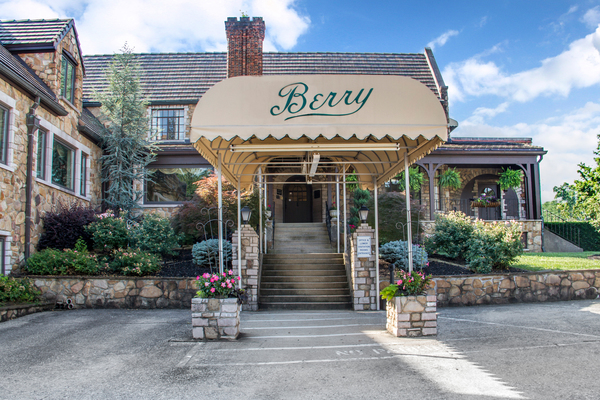 Berry Funeral Home funeral home in Knoxville, TN