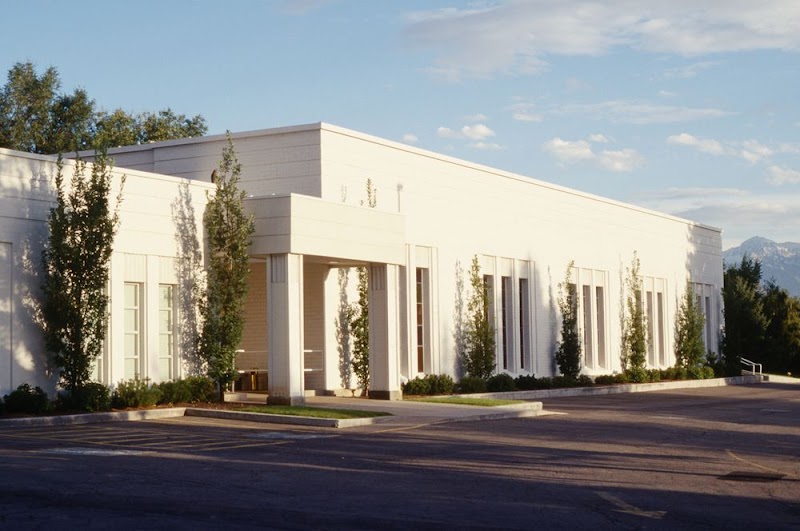 Larkin Sunset Lawn funeral home in Salt Lake City, UT