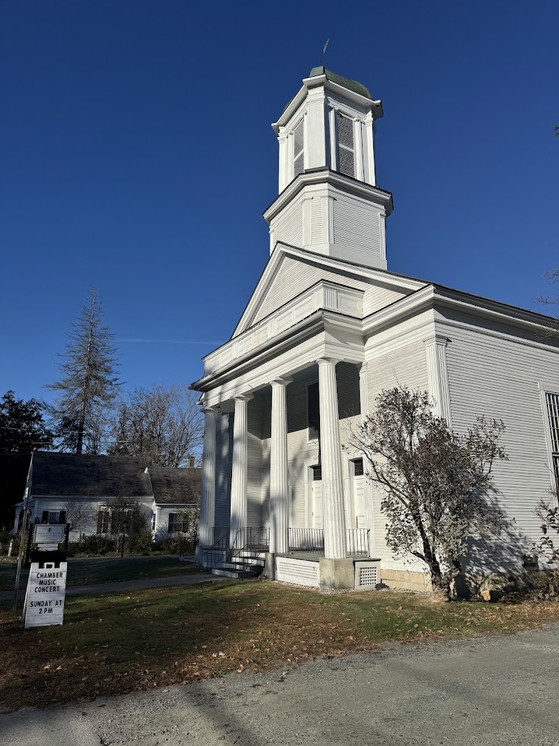 Hernandez Memorial Chapel funeral home in Woodstock, VT