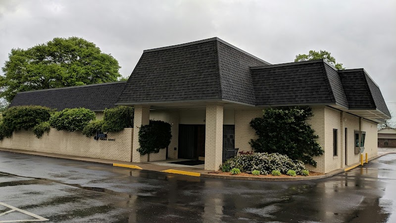 Shinn Funeral Service funeral home in Russellville, AR