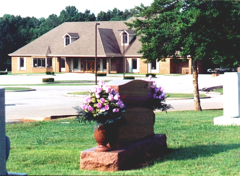 Greenview Memorial Chapel funeral home in Florence, AL