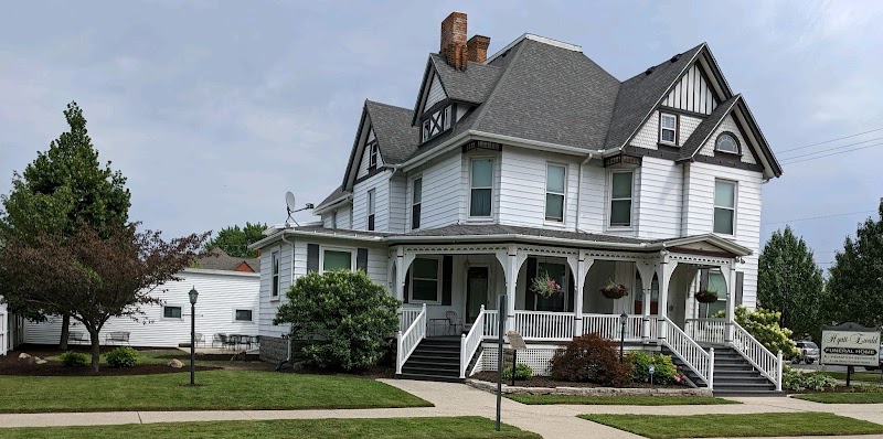 Hyatt-Ewald Funeral Home funeral home in Bay City, MI