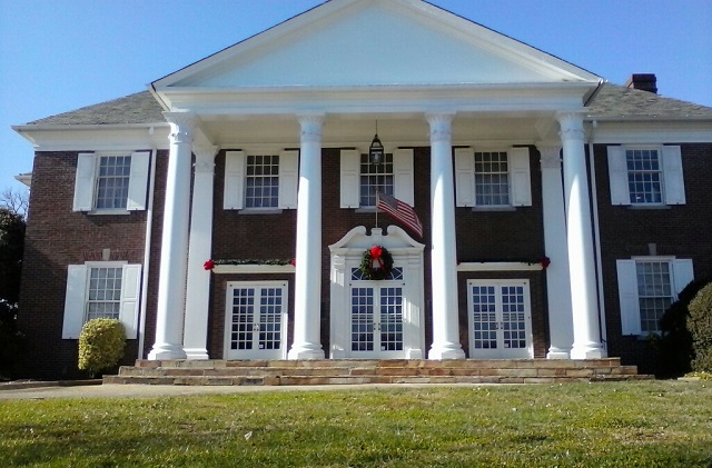 Rose Mortuary funeral home in Knoxville, TN