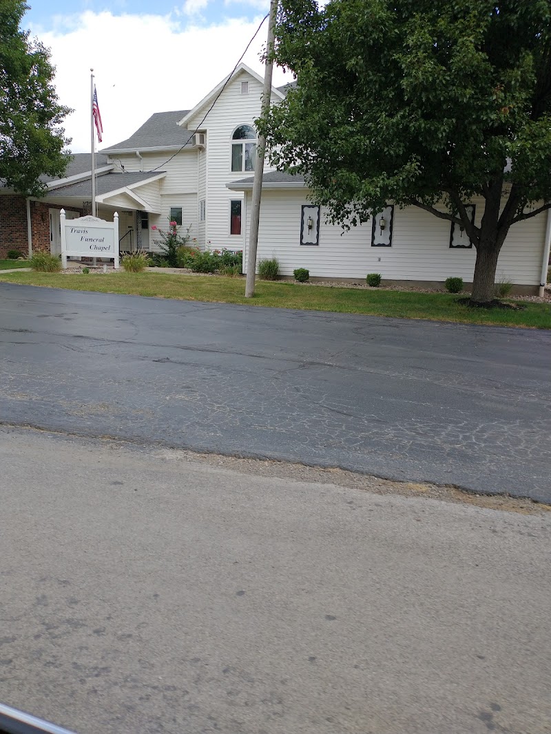 Travis Funeral Chapel funeral home in La Plata, MO