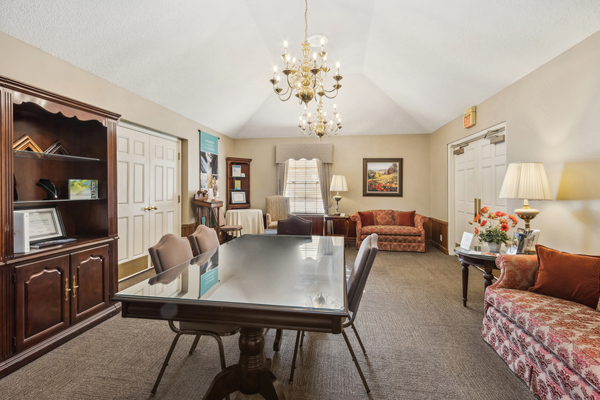 McGilley & Hoge Johnson County Memorial Chapel funeral home in Overland Park, KS