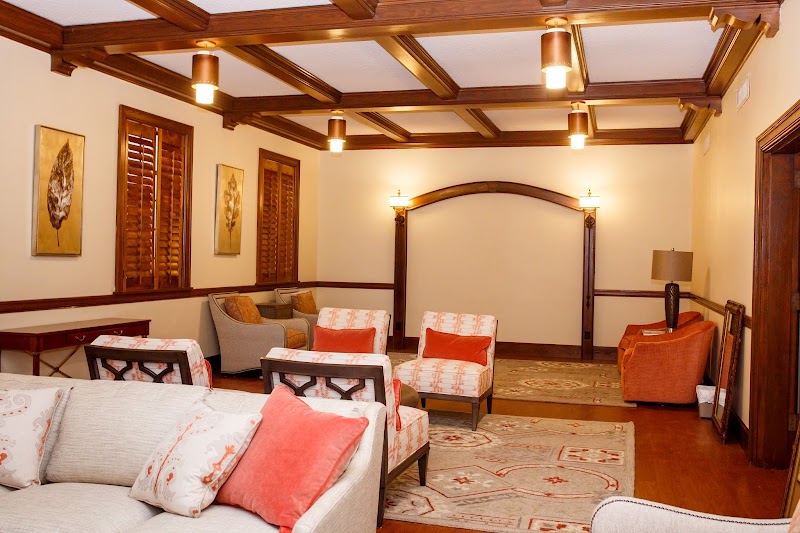 Ponders Funeral Home - Brainerd funeral home in Chattanooga, TN