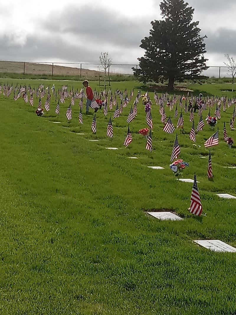 Oregon Trail State Veterans Cemetery funeral home in Evansville, WY