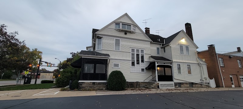 Dicken Funeral Home & Cremation Service funeral home in Elyria, OH