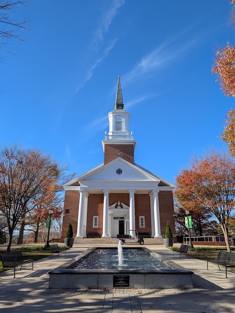 Baker Memorial Chapel funeral home in Mills, WY