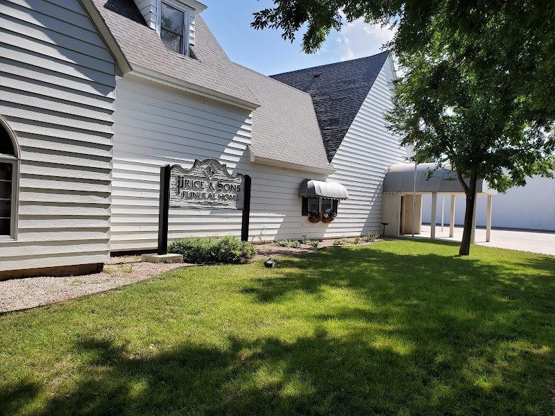 Robson Funeral Home - Garden City funeral home in Garden City, KS