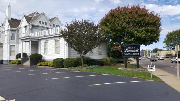 Lamiell Funeral Home funeral home in Canton, OH
