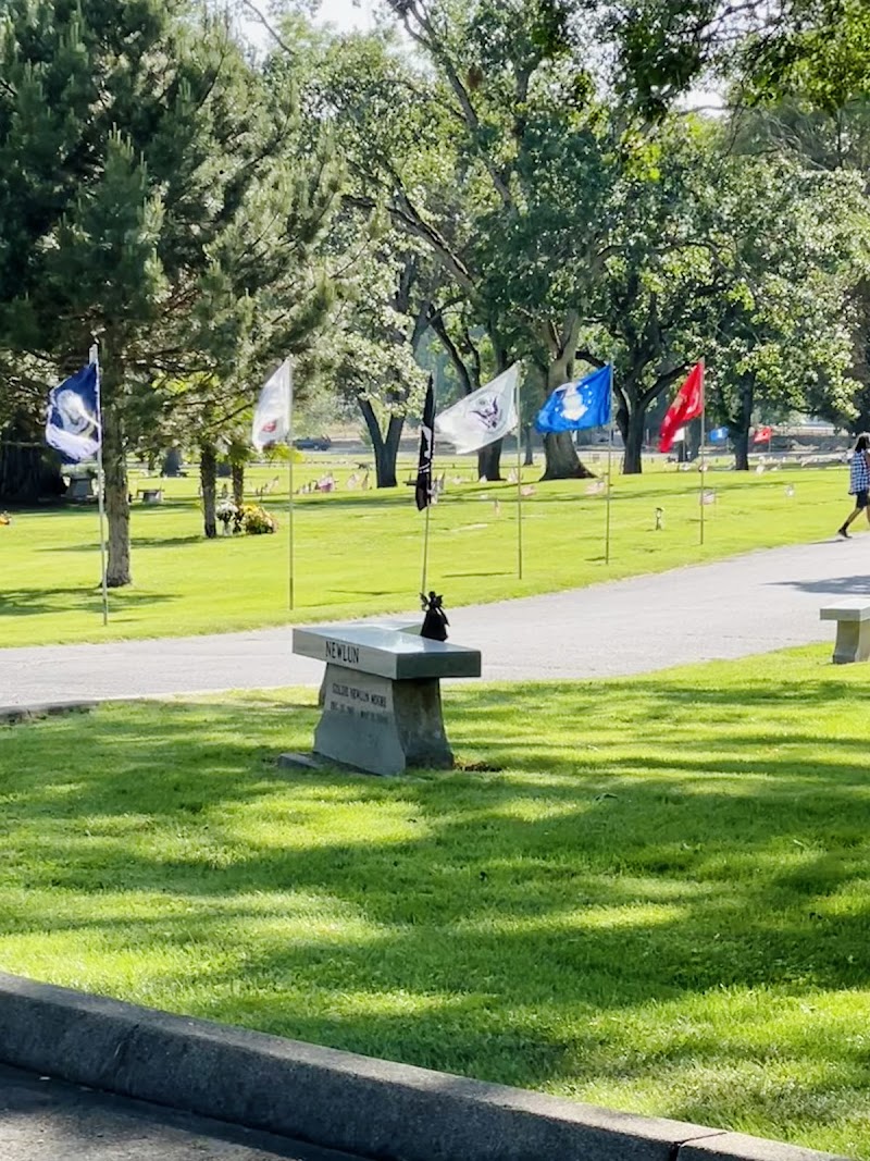 Perl Funeral Home & Siskiyou Memorial Park funeral home in Medford, OR