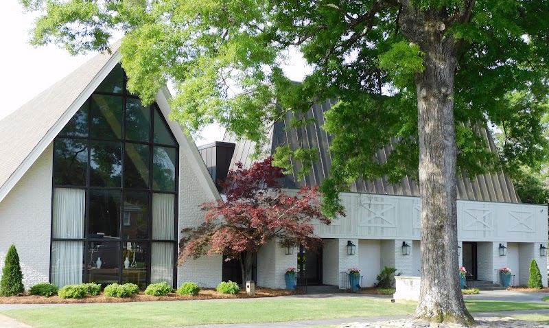 W.E. Pegues Funeral Directors funeral home in Tupelo, MS