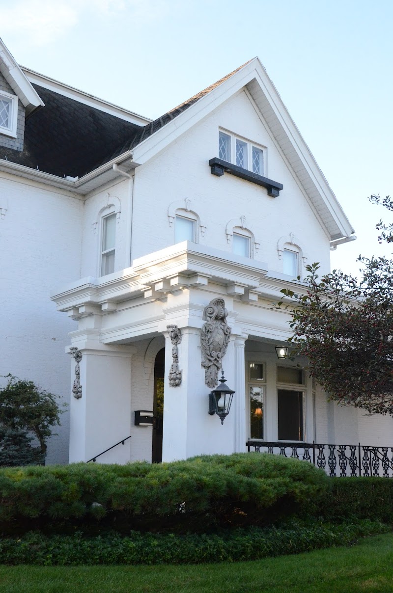 Hartzler-Gutermuth-Inman Funeral Home funeral home in Elkhart, IN