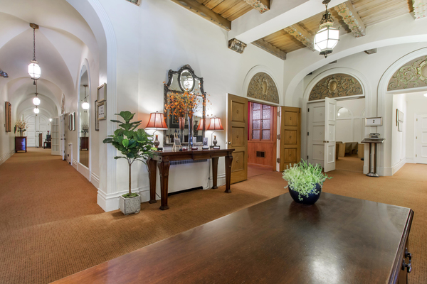 Green Street Mortuary funeral home in San Francisco, CA