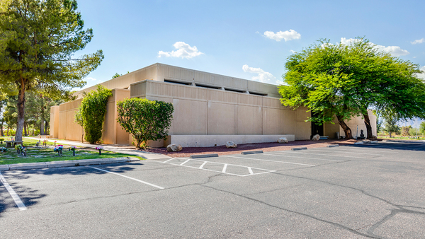 East Lawn Palms Mortuary funeral home in Tucson, AZ