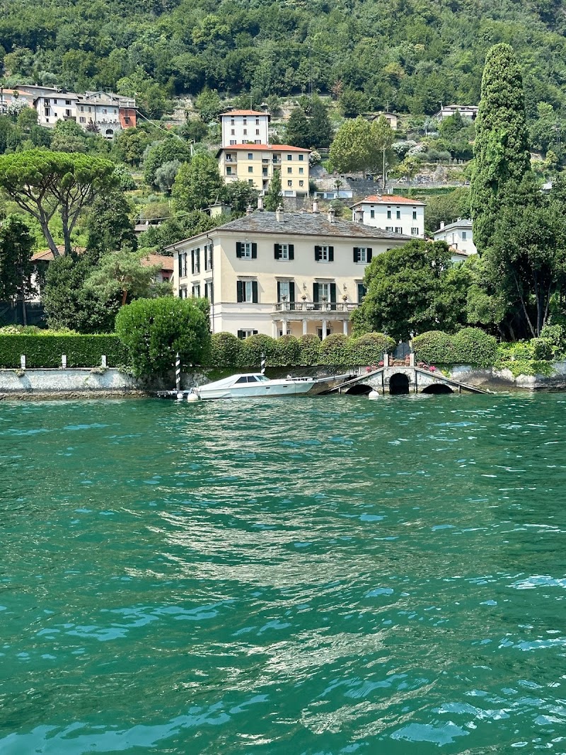 Carmon Community Funeral Homes funeral home in Avon, CT